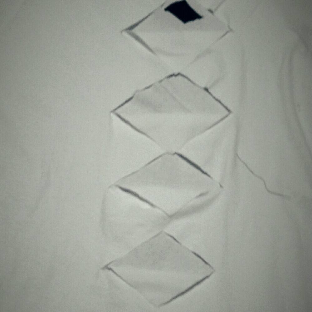 Custom cut tee - Picture 4 of 4